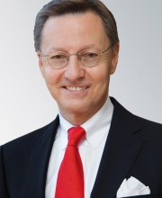 robert_restani_559x838px_rgb.jpg