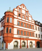 castell-bank.jpg