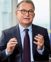 nagel_joachim_c_gaby_gerster_rgb.jpg