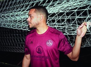 4c_sondertrikot_des_1.fc_nuernberg.jpg