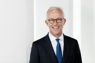 Karl von Rohr neuer Vorsitzender des AGV Banken | Verlagsgruppe Knapp - Richardi - Verlag für ...