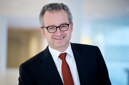 Augsburger Aktienbank verkleinert Vorstand | Verlagsgruppe ...