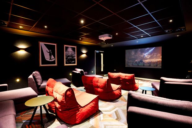 press_image_4_-_manchester_circle_square_movie_room_vxl.jpg